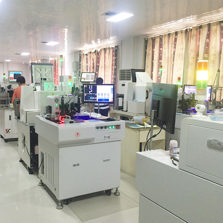 LED lighting manufacturing process supported by dedicated production equipment